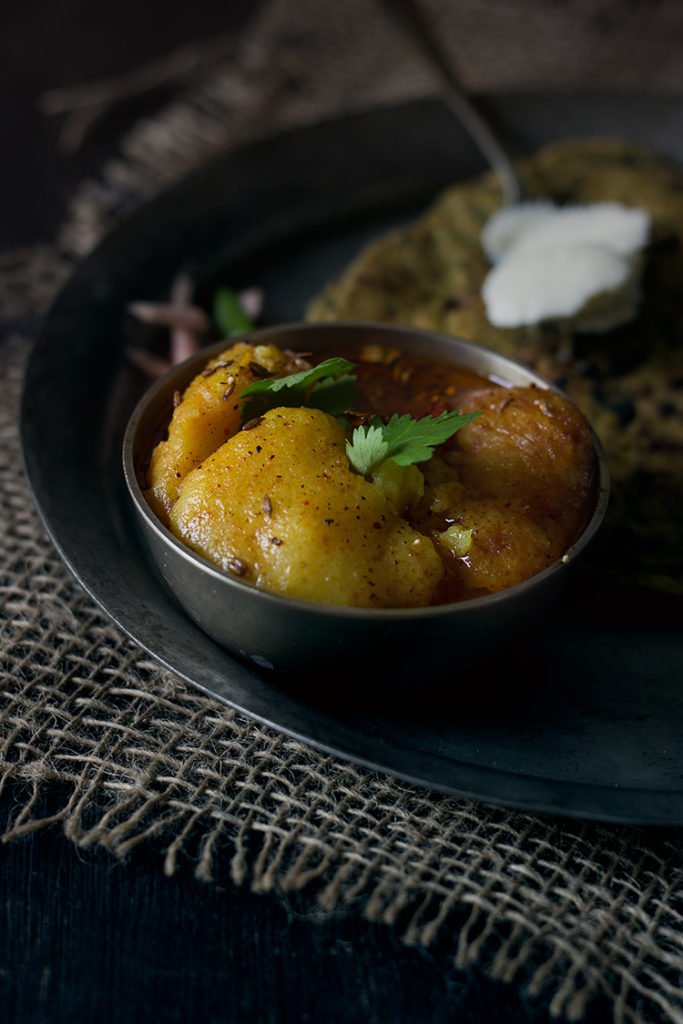 Tazi Mangodi Ki Sabji Recipe | Karara |Moong Dal Pakora Curry