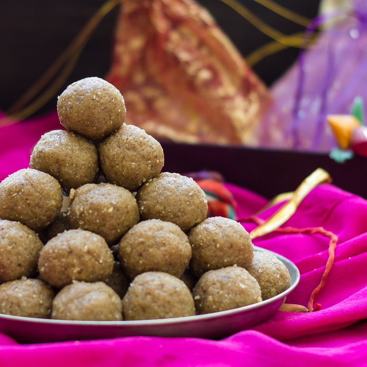 Til Ke Ladoo