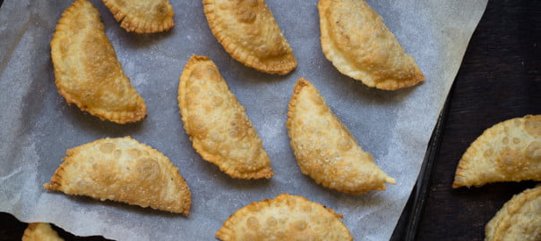 Gujiya/ Karanji