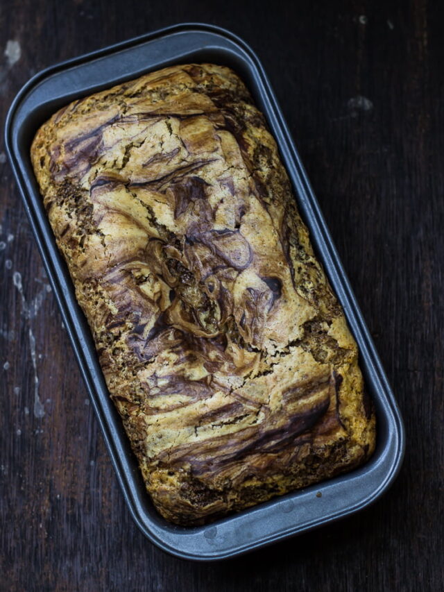 Eggless Chocolate Vanilla Swirl Cake