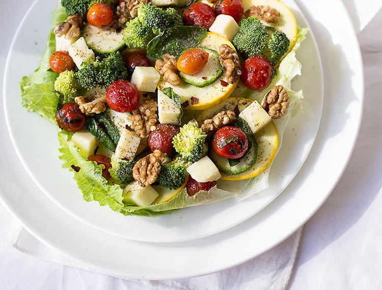 Lettuce Salad with Apple Cider Vinegar