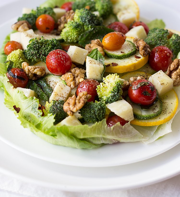 Lettuce Salad with Apple Cider Vinegar
