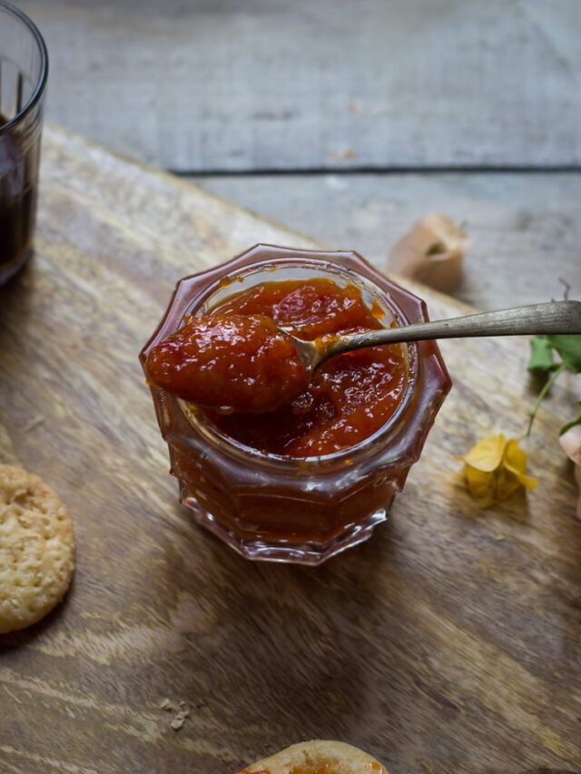 Nimbu Mirch ka Achar Recipe