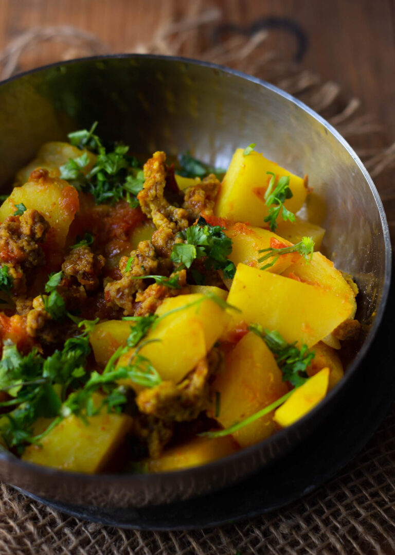 Amritsari Aloo Wadi Ki Subzi Recipe | Aloo Wadiyan Recipe