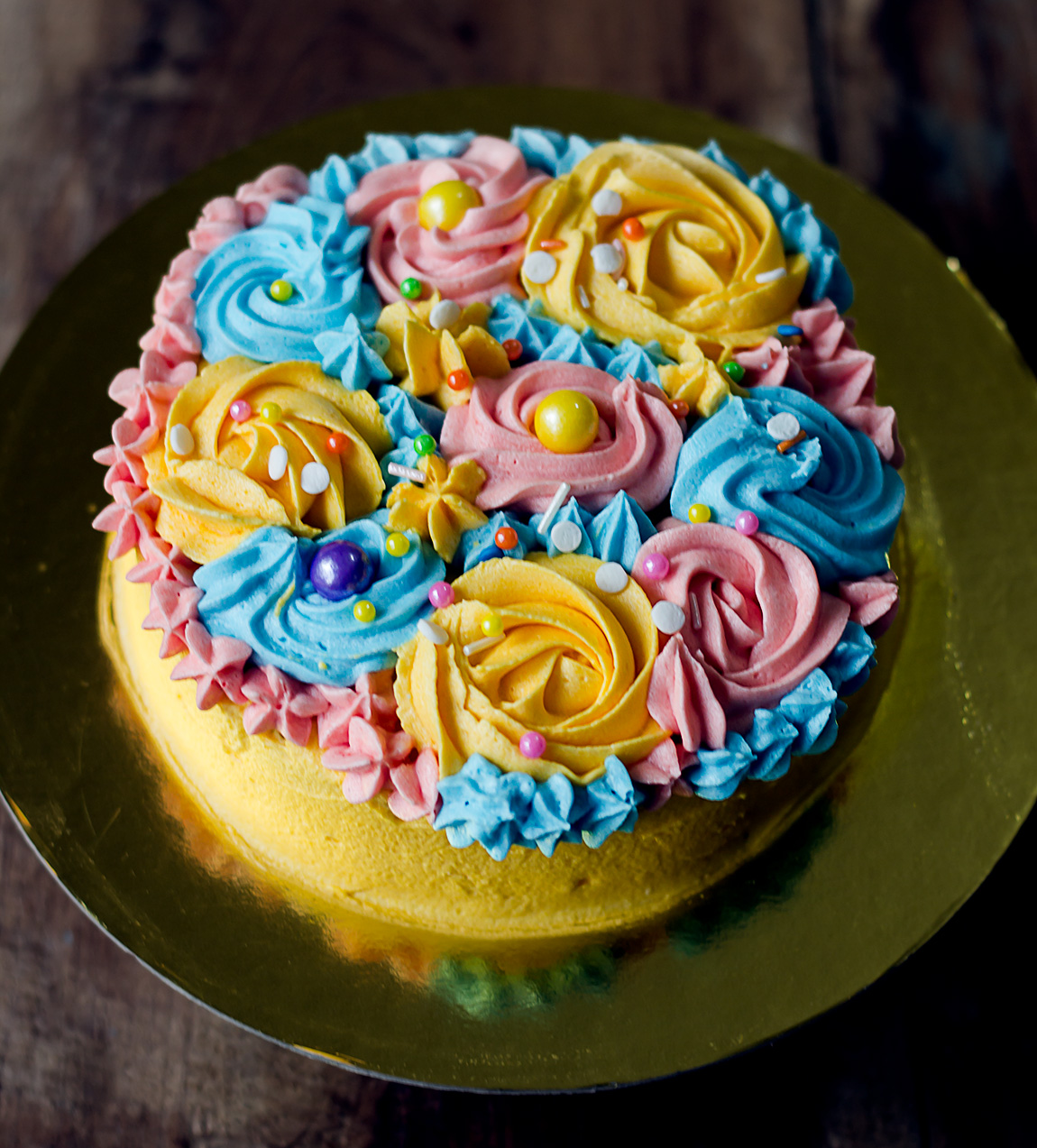 Eggless Buttercream Garden Cake Recipe