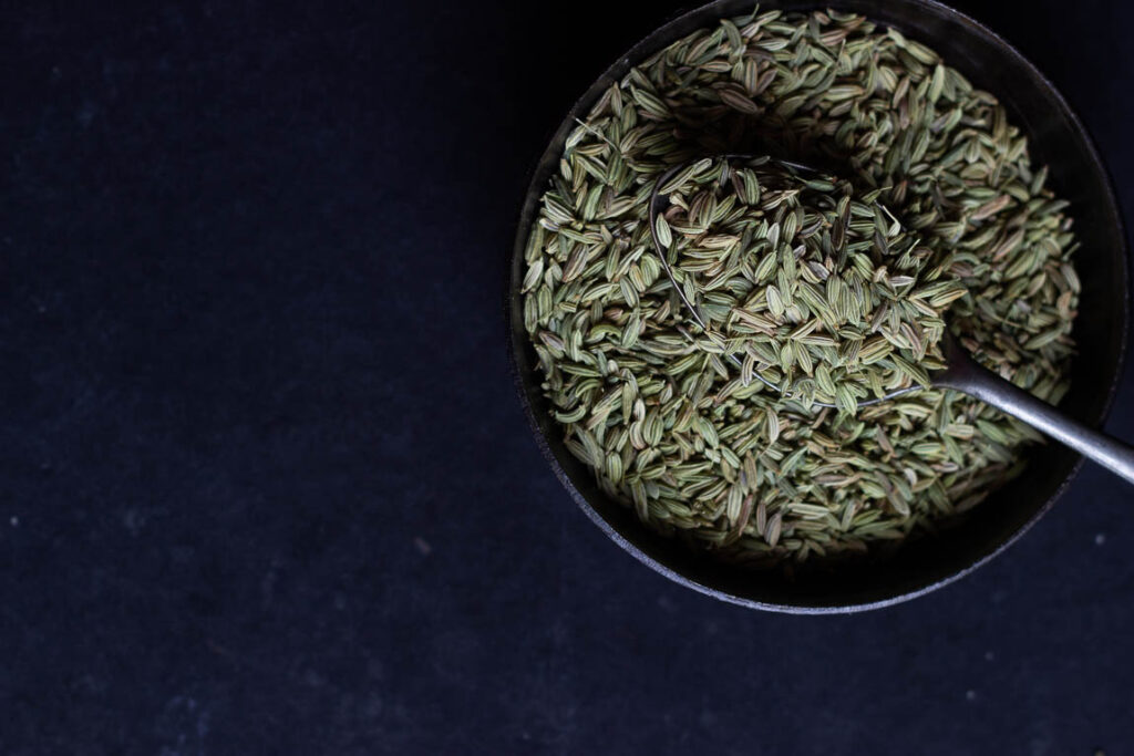 fennel seeds in a bowl